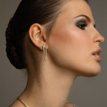 Load image into Gallery viewer, Cascading Spiked diamond, earrings