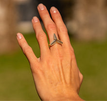 Charger l&#39;image dans la galerie, Three pointed star, diamond ring