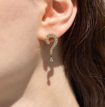 Laden Sie das Bild in den Galerie-Viewer, Question mark, diamond ear pendants